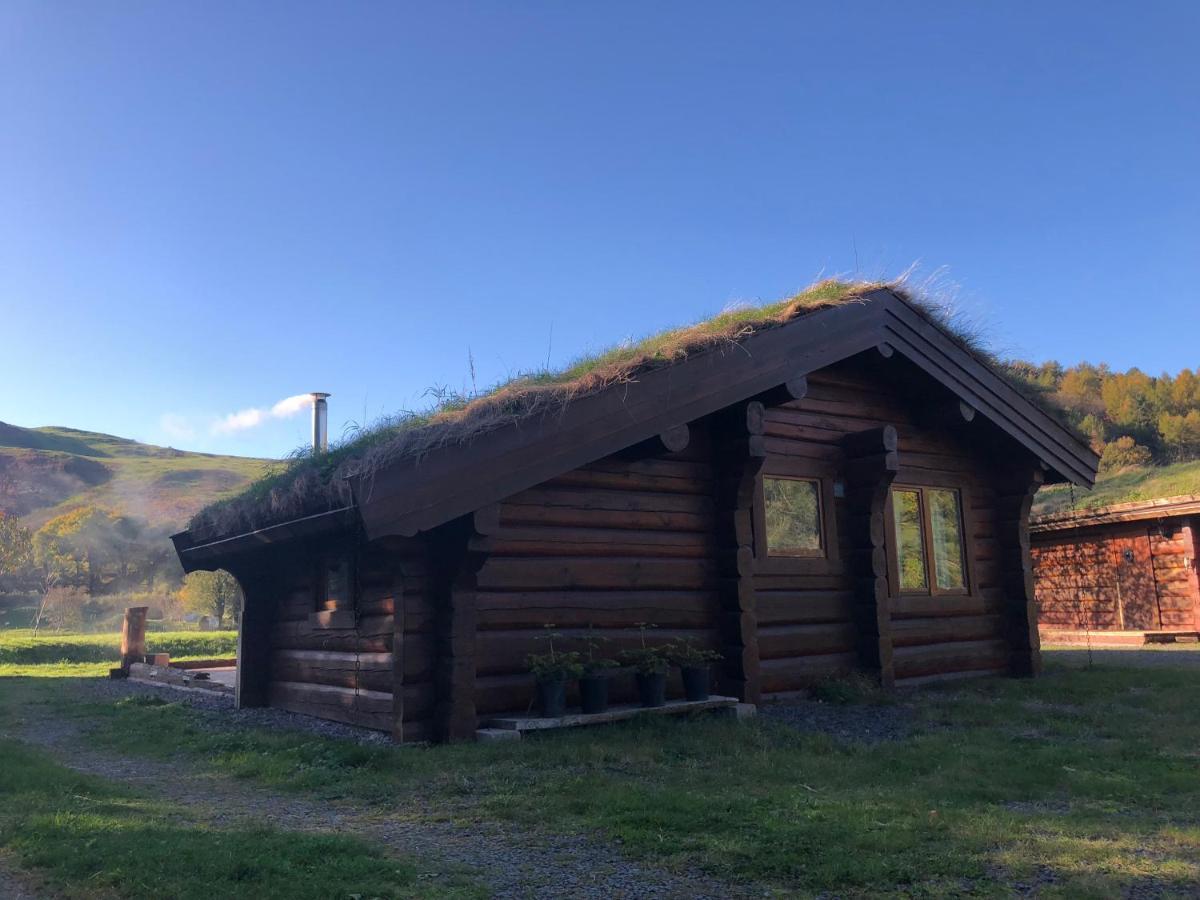 Log Home Village Ulverston Exterior foto